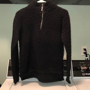 Women’s xs SO Black Sherpa